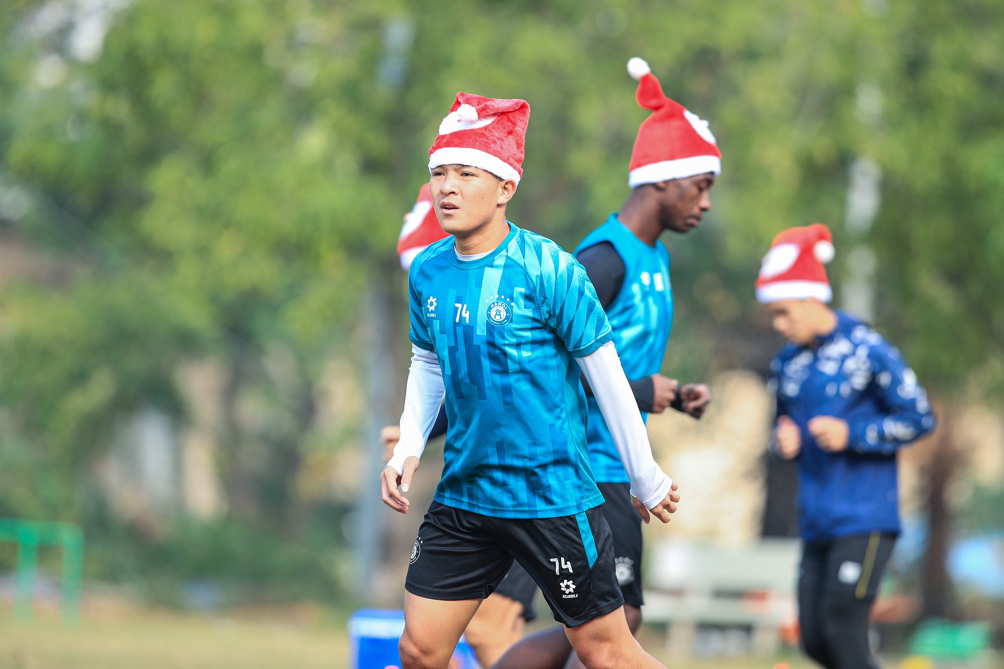 CLB Hà Nội đón giáng sinh ngay trên sân tập 3