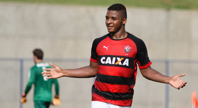 Nguyễn Xuân Son Từ chàng trai bị đổ oan đến giấc mơ có thật cùng ĐT Việt Nam 3