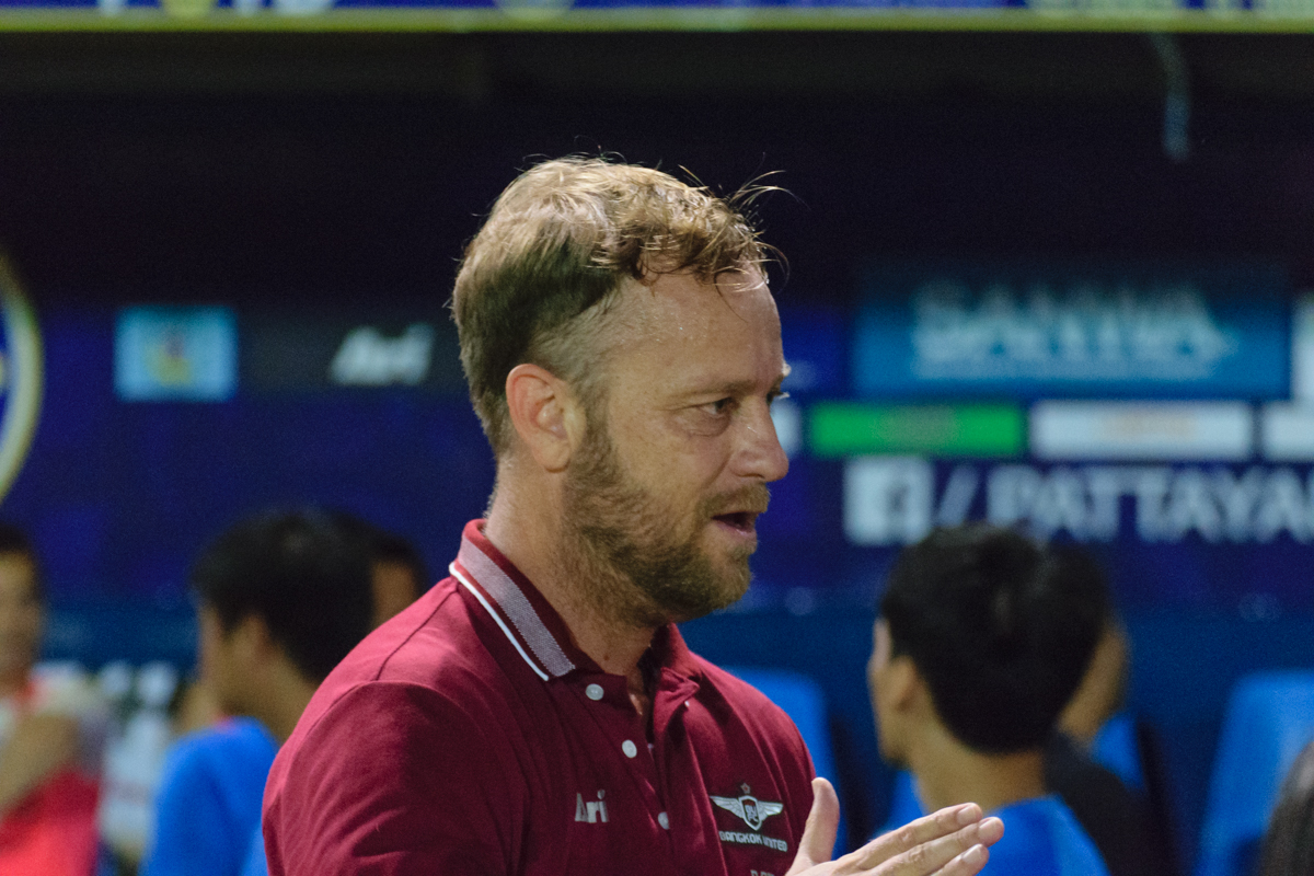 Tiểu sử huấn luyện viên Mano Polking của CLB Công An Hà Nội 1 Tiểu sử huấn luyện viên Mano Polking của CLB Công An Hà Nội 1