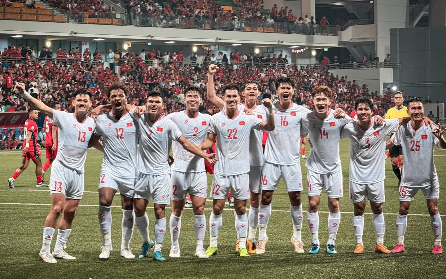 Nụ cười chân thành của Xuân Son 1 Nụ cười chân thành của Xuân Son 1