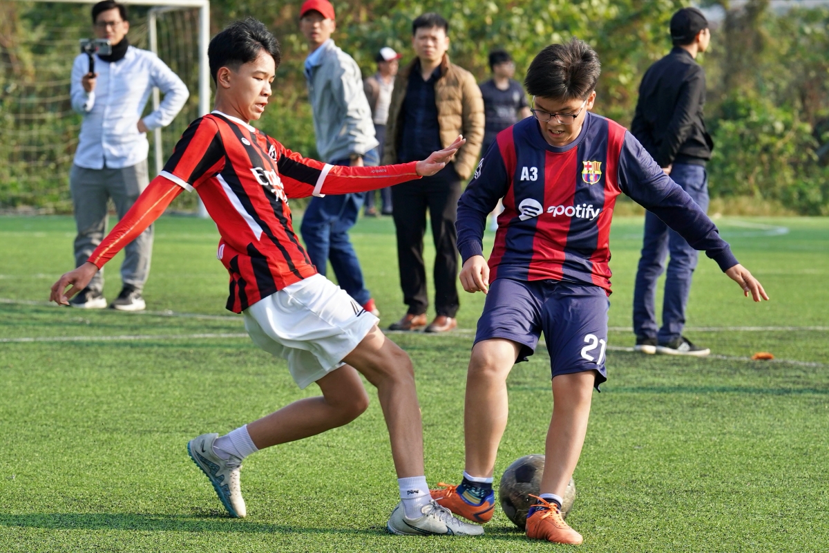 Chung kết khối 8 Lương Thế Vinh Trận cầu kịch tính và cảm xúc 8 Chung kết khối 8 Lương Thế Vinh Trận cầu kịch tính và cảm xúc 8