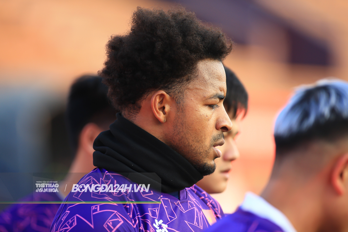 Xuân Son mang đồ đặc biệt trước màn tái đấu Singapore 5