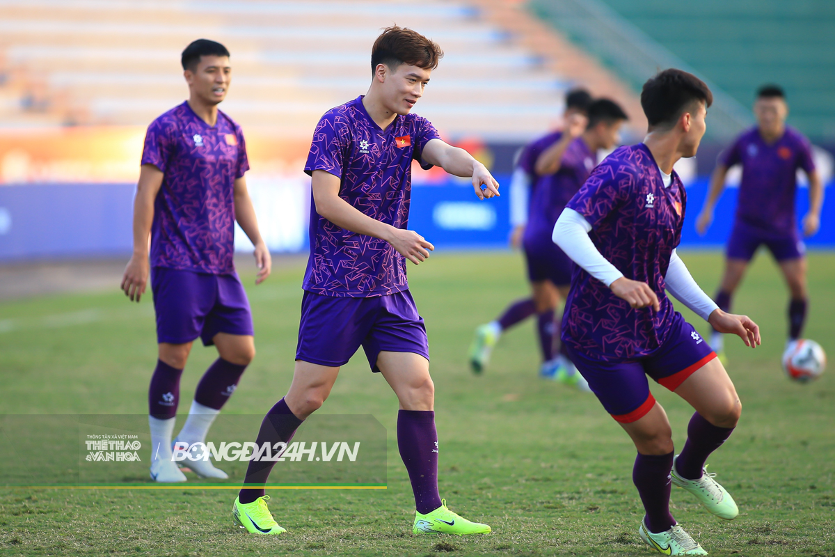 Tuyển Việt Nam thoải mái trước trận gặp Singapore 6
