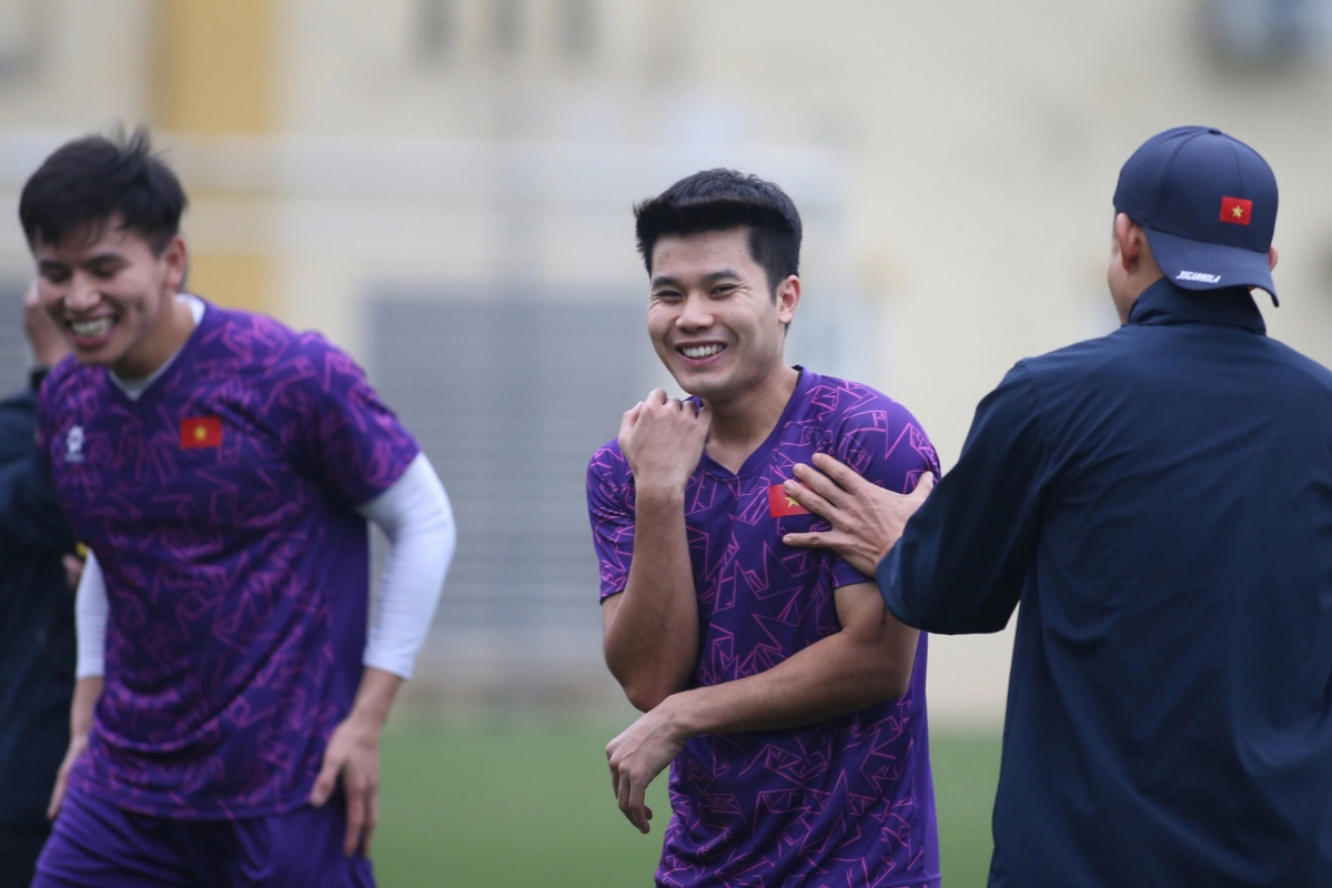 Văn Toàn tập riêng, ĐT Việt Nam vui vẻ chờ đối thủ ở chung kết 6