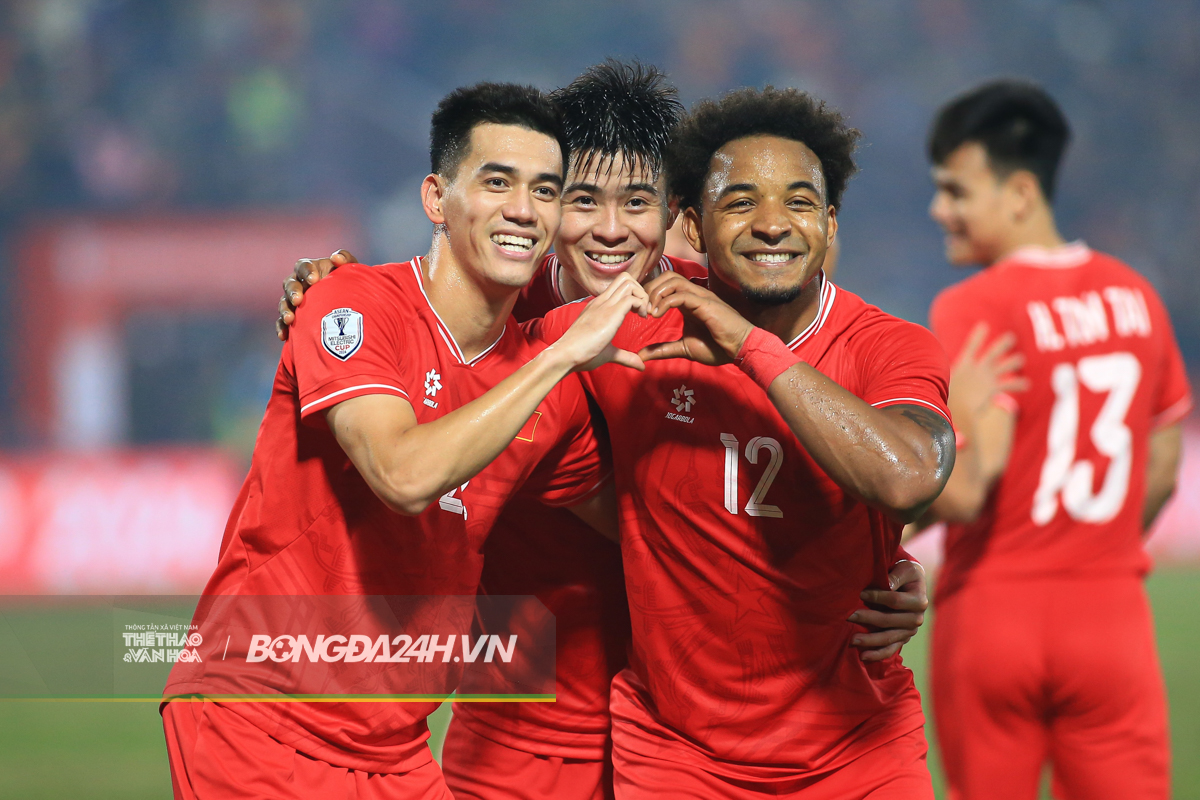 Xuan Son Tien Linh Duy Manh vs Singapore 29/12