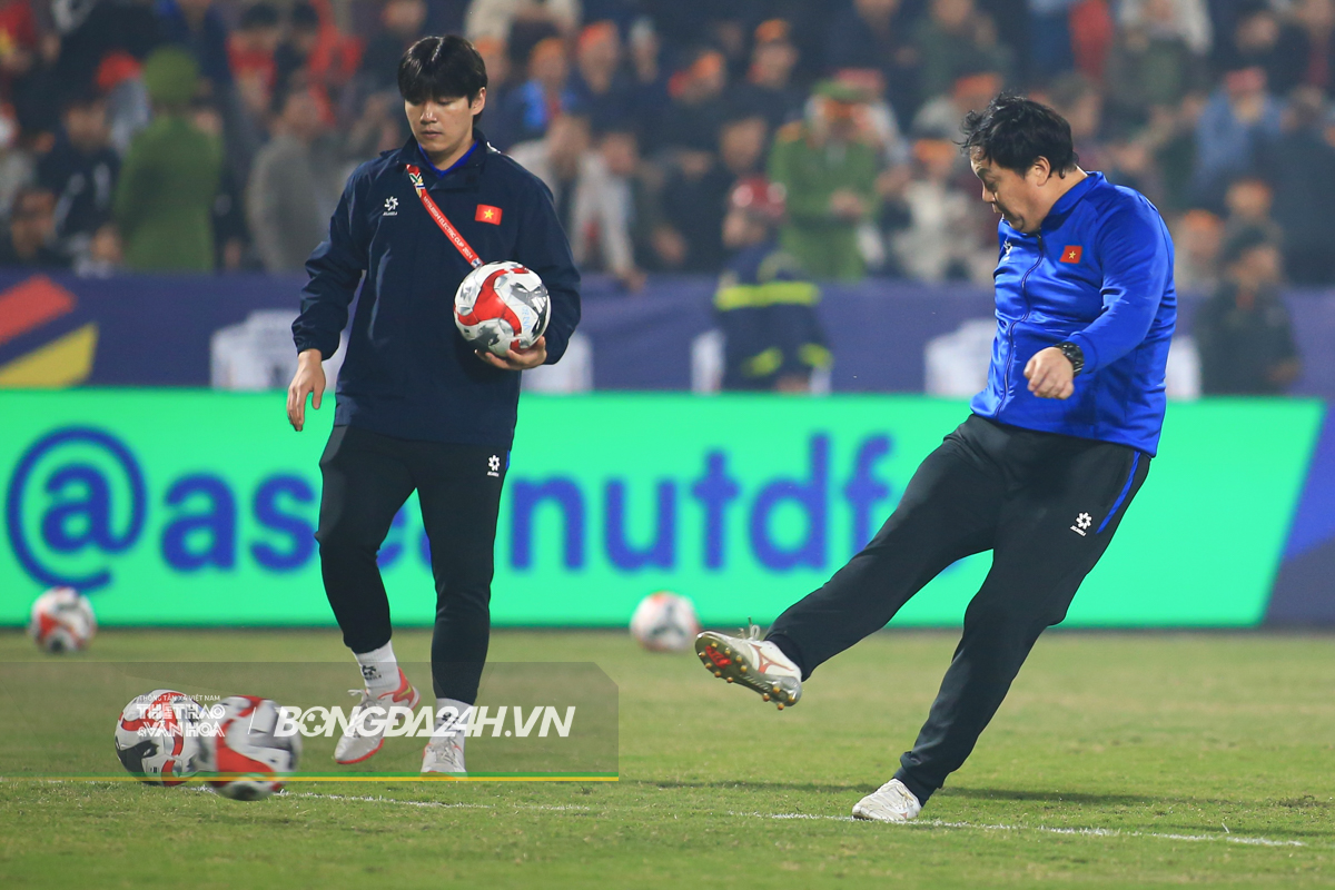 Lee Won Jae Viet Nam vs Singapore 29/12