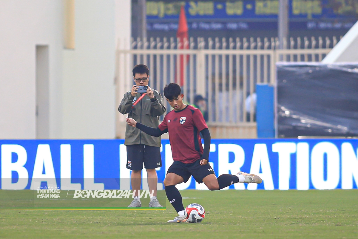 Tiền đạo Thái Lan bình phục thần kỳ trước thềm đấu Việt Nam 4