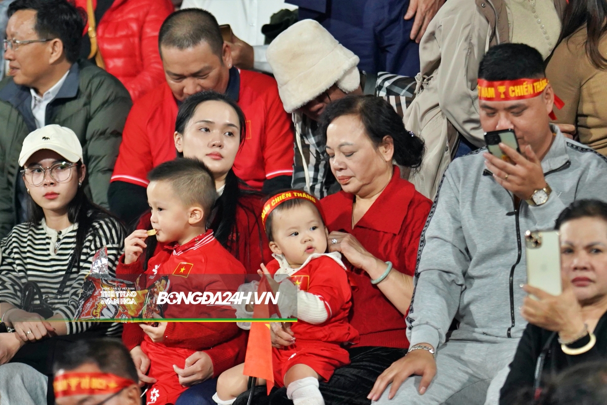 Xuân Son rạng rỡ sau chiến thắng của ĐT Việt Nam trước Thái Lan 5 Xuân Son rạng rỡ sau chiến thắng của ĐT Việt Nam trước Thái Lan 5