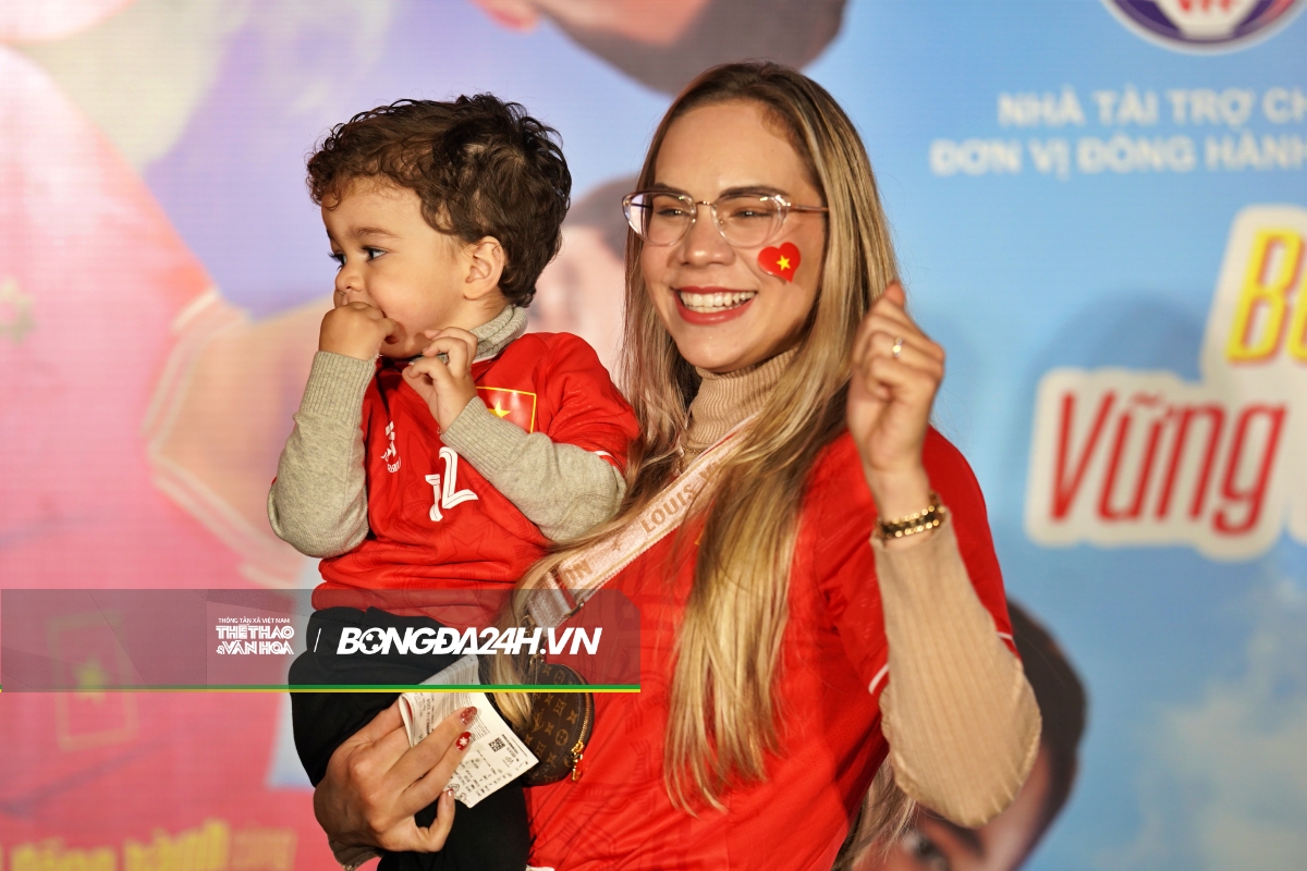 Xuân Son rạng rỡ sau chiến thắng của ĐT Việt Nam trước Thái Lan 8