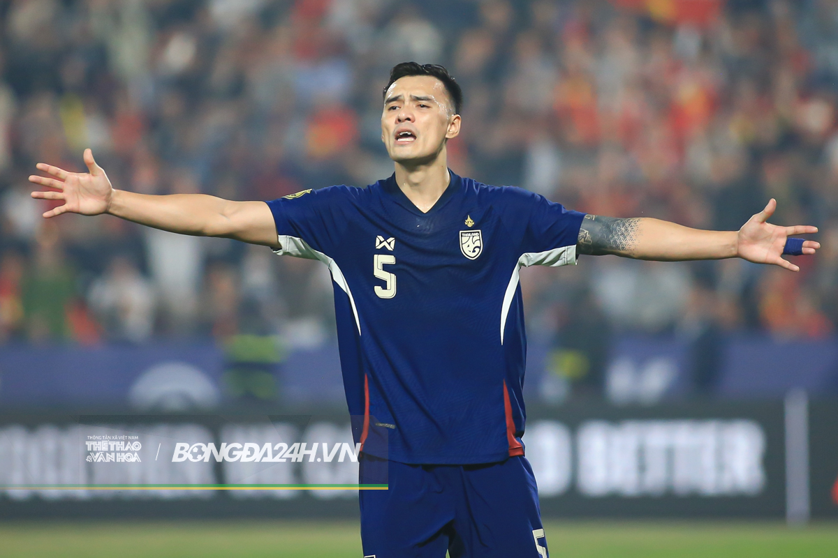 Trung vệ Thái Lan xin lỗi vì không kèm nổi Xuân Son 1