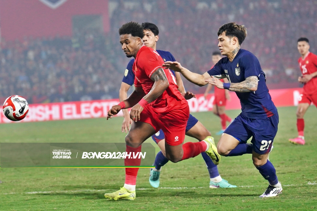 Xuân Son một mình cân cả hàng thủ ĐT Thái Lan 2