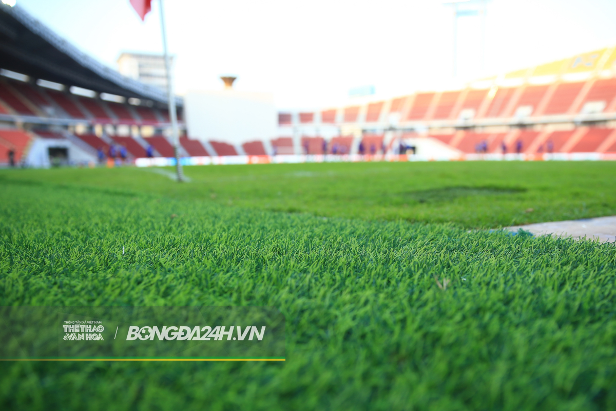 Rajamangala lung linh trong buổi tập chính thức của ĐT Việt Nam 6 Rajamangala lung linh trong buổi tập chính thức của ĐT Việt Nam 6