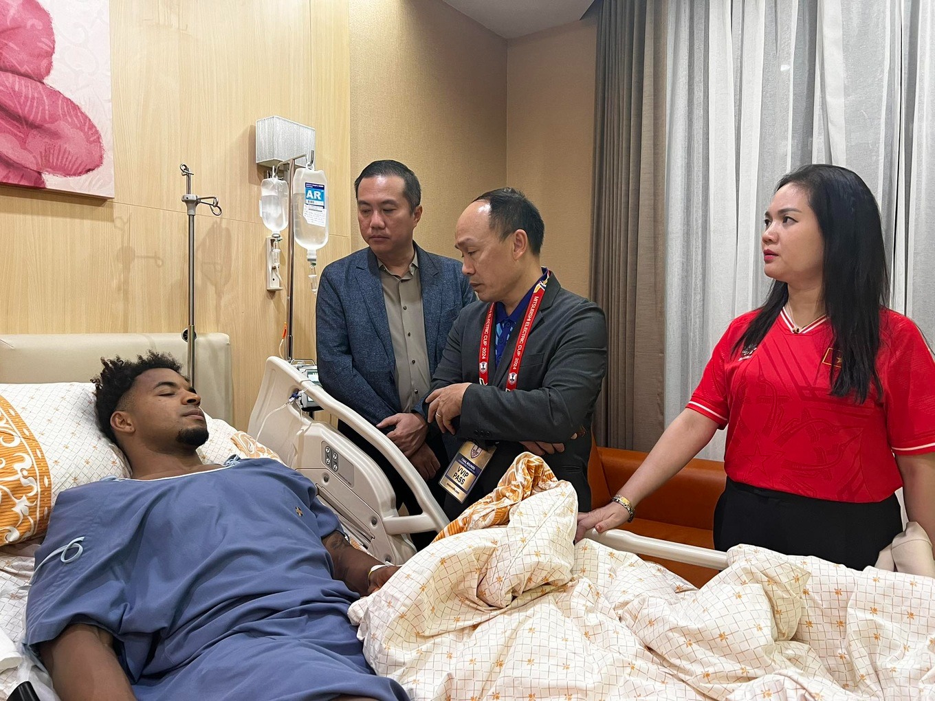 Xuân Son tự tin đối mặt với chấn thương sau lời động viên từ bầu Thiện 1