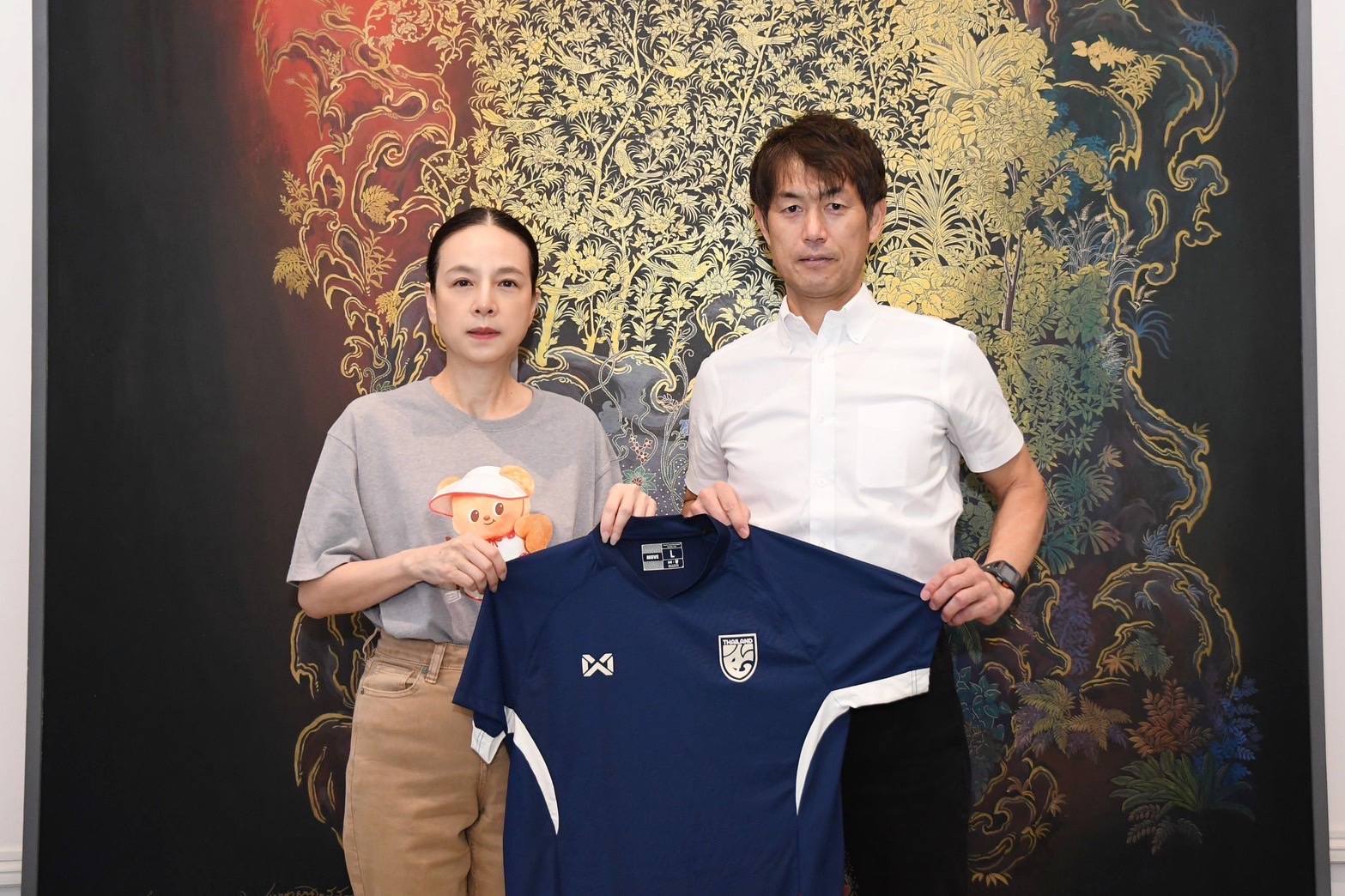 Madam Pang chup anh cung tan HLV truong Futoshi Ikeda