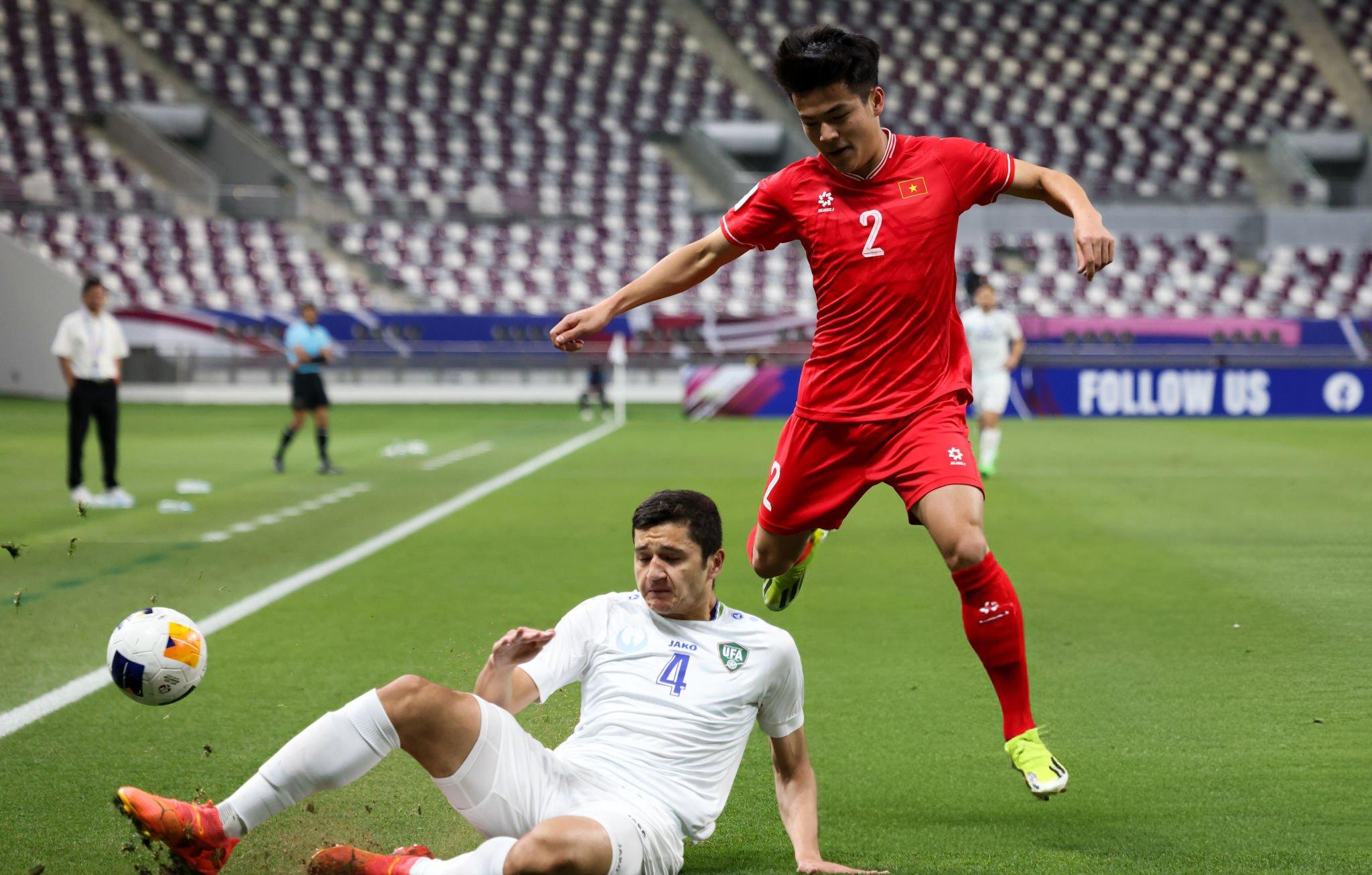 Khusanov (so 4) doi dau U23 Viet Nam tai VCK U23 chau a nam 2024