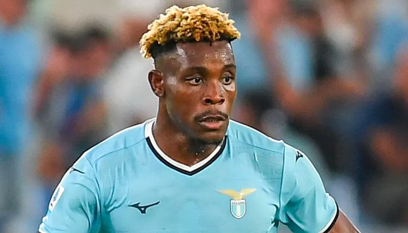 tieu-su-fisayo-dele-bashiru