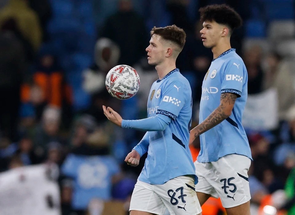 2025_01_11T194309Z_178010730_UP1