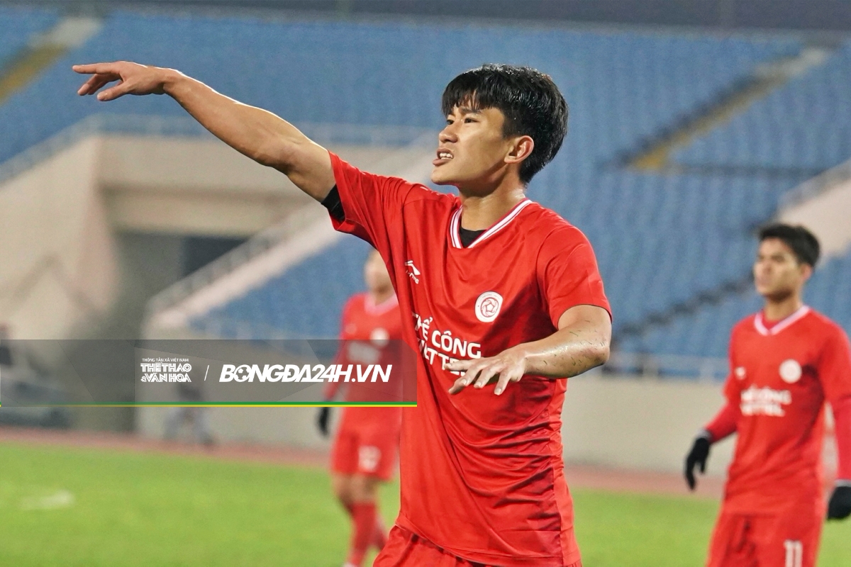 Nhâm Mạnh Dũng đưa Thể Công Viettel tiến vào tứ kết Cúp QG 202425 5