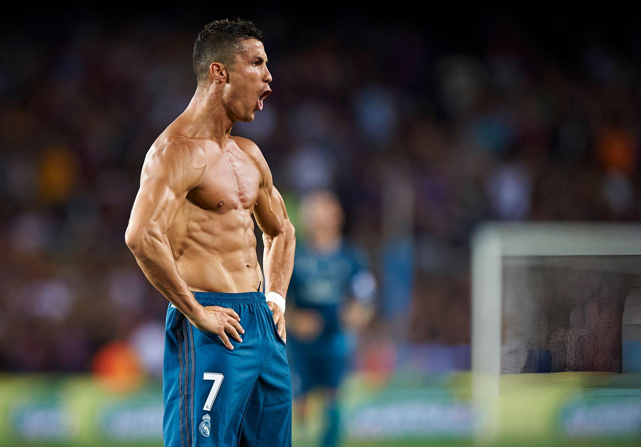 Tại sao các cầu thủ Premier League lại sử dụng các HLV cá nhân 2