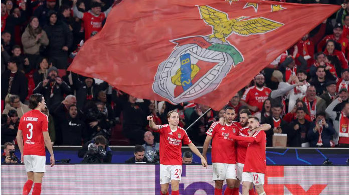 Benfica dan truoc 3-1 sau 45 phut dau tien.