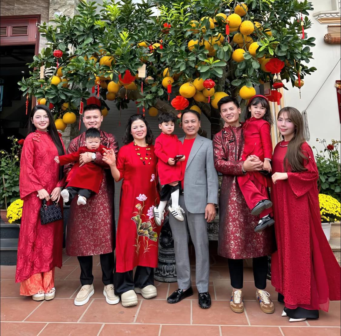 Dàn tuyển thủ Việt Nam nô nức đón xuân Ất Tỵ 4