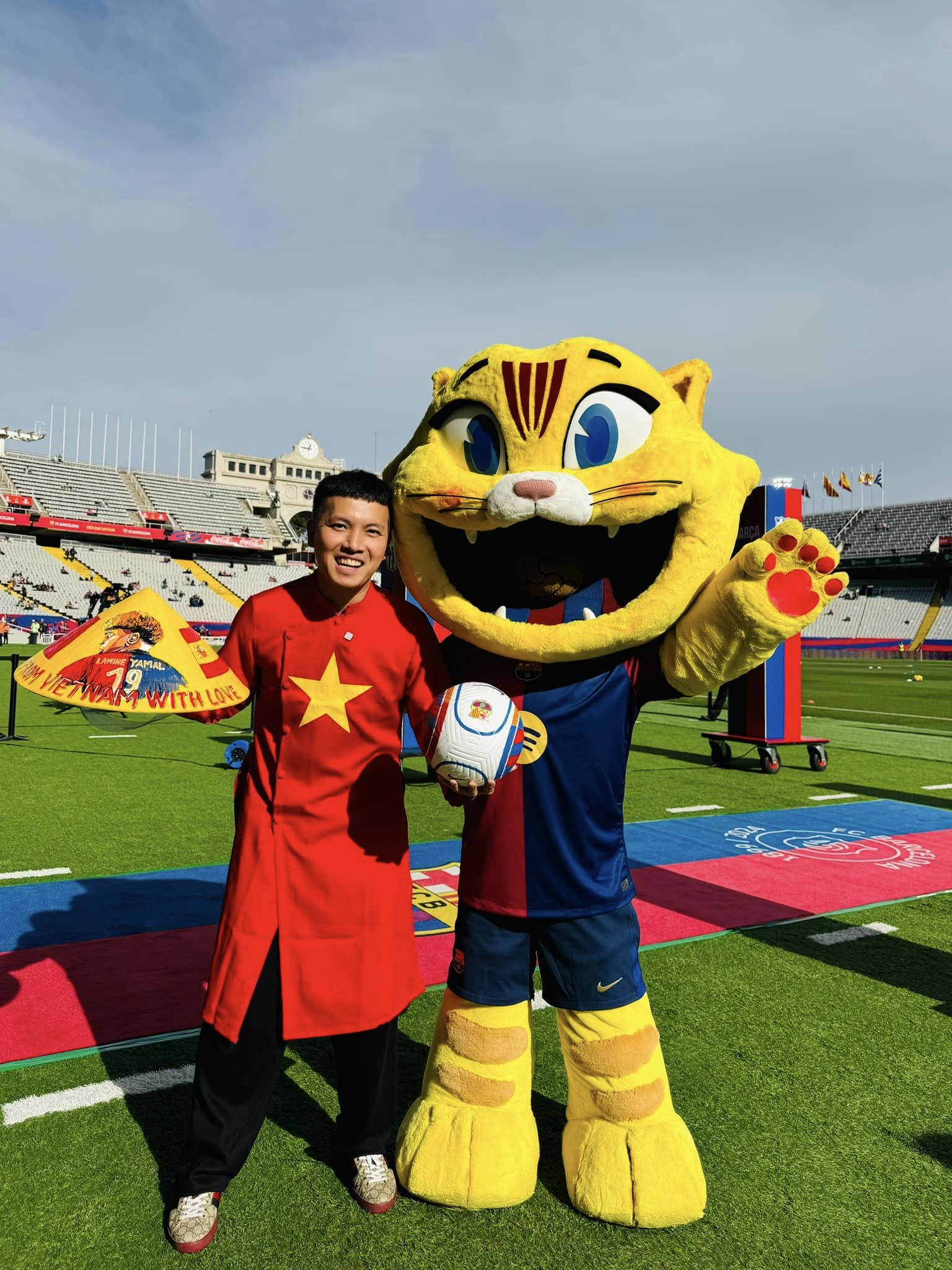 Đỗ Kim Phúc đem Tết Việt Nam đến Barcelona 1 Đỗ Kim Phúc đem Tết Việt Nam đến Barcelona 1