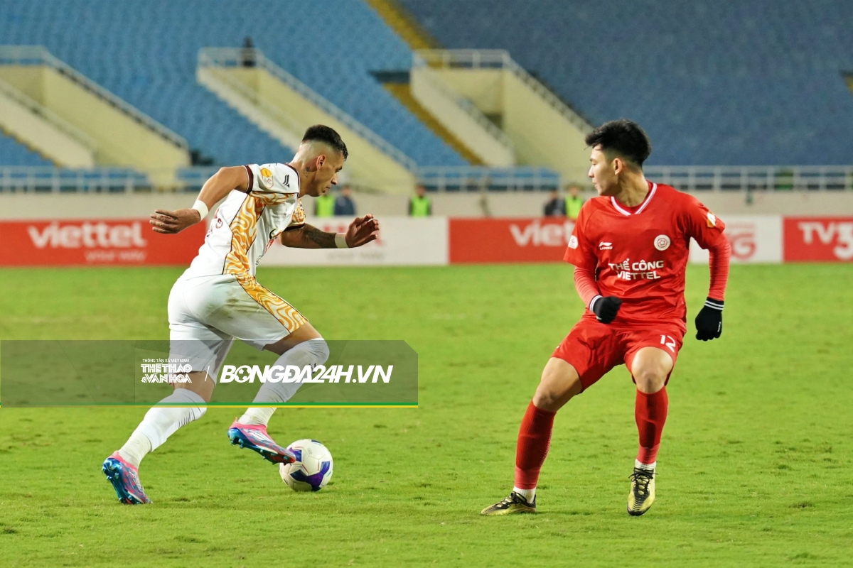 Thủ môn ĐT Việt Nam nhận trái đắng trong trận đầu xuân cùng HAGL 6