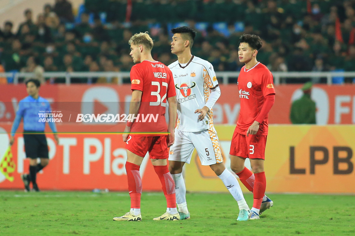 Cặp trung vệ đủ tuổi dự SEA Games của HAGL 4