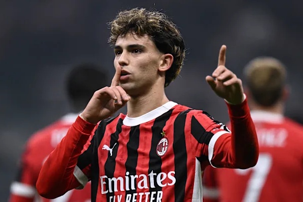 Joao Felix trong màu áo AC Milan Joao Felix trong mau ao AC Milan