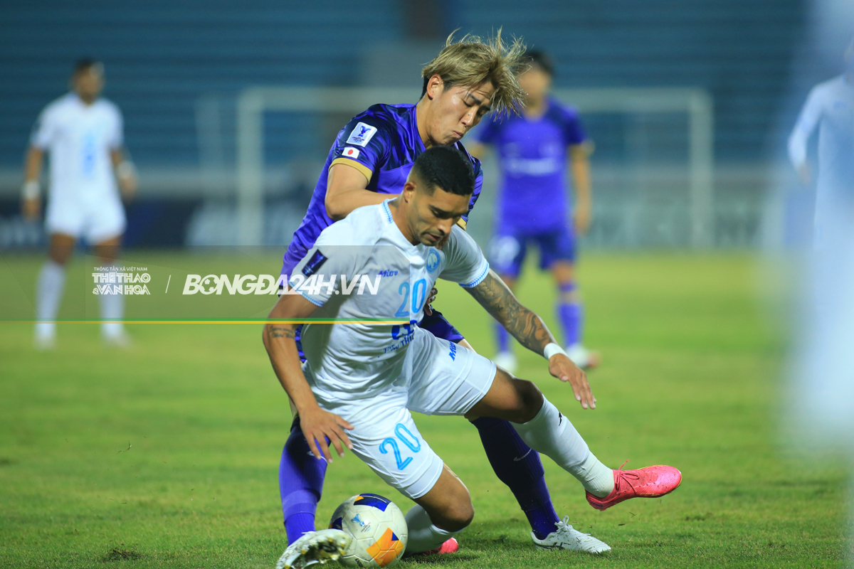 Chênh lệch đẳng cấp giữa Nam Định và đội bóng hàng đầu Nhật Bản 7
