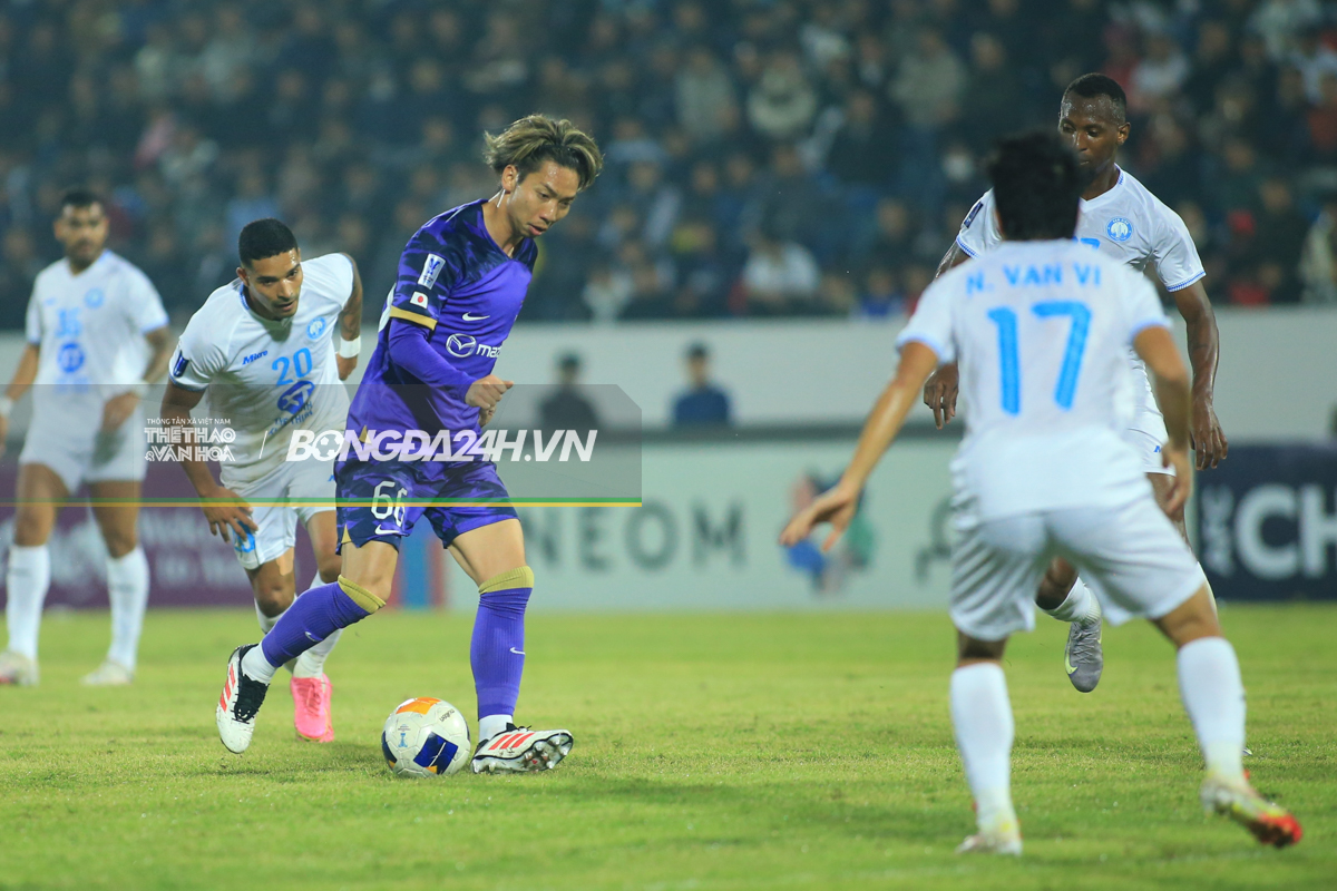 Chênh lệch đẳng cấp giữa Nam Định và đội bóng hàng đầu Nhật Bản 4