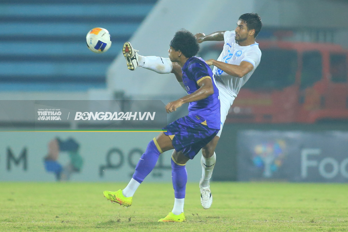 Chênh lệch đẳng cấp giữa Nam Định và đội bóng hàng đầu Nhật Bản 6