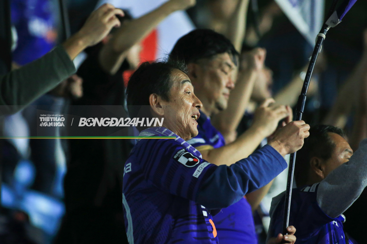 Chênh lệch đẳng cấp giữa Nam Định và đội bóng hàng đầu Nhật Bản 14