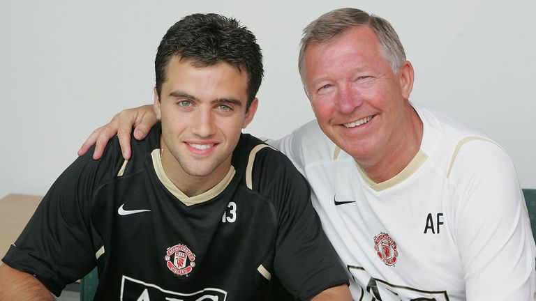 Sir Alex tái xuất băng ghế chỉ đạo ở tuổi 83 1