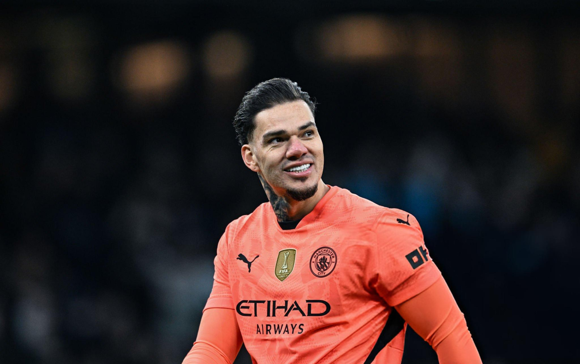 Lý do Pep không sử dụng thủ môn Ederson trước Brighton 1