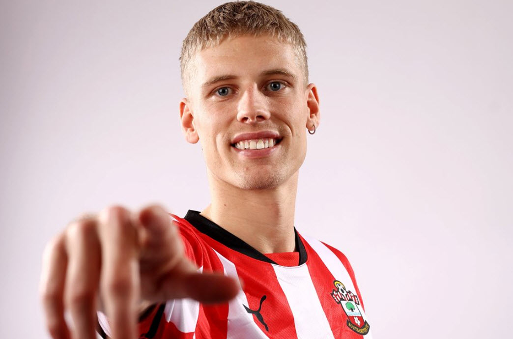 Tiểu sử của Albert Gronbaek