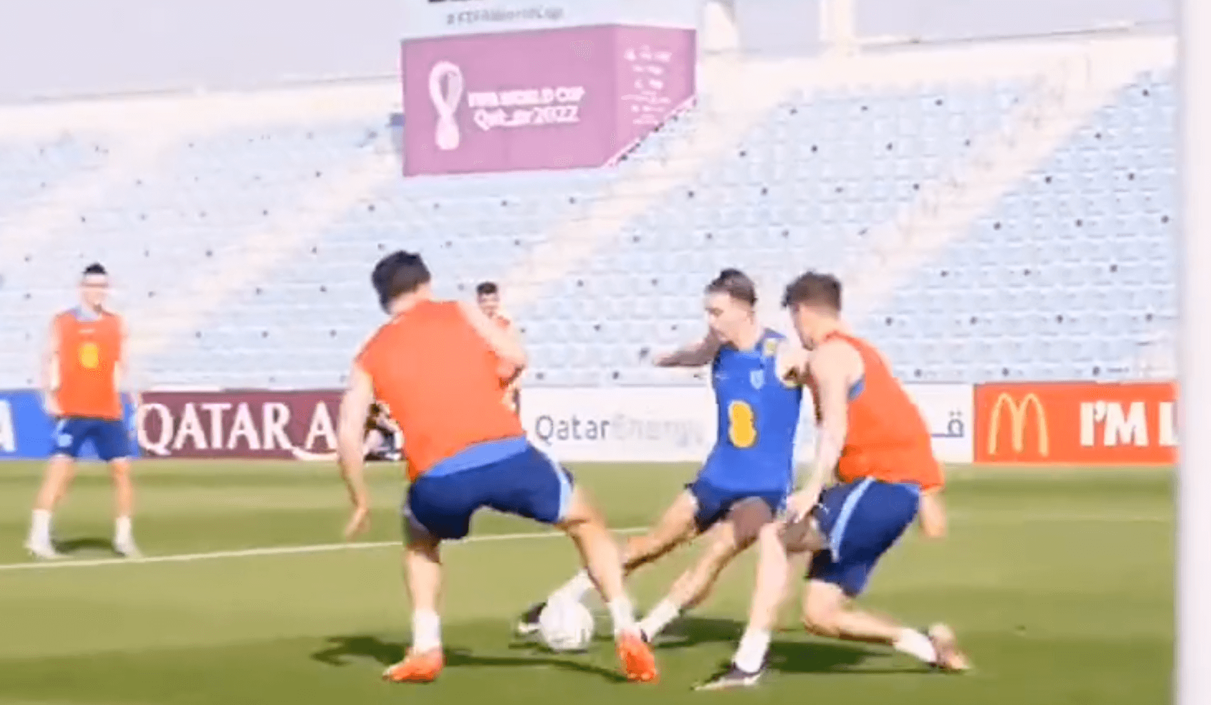 John Stones phòng ngự kiểu cricket Liệu đó có phải vấn đề quá lớn 4