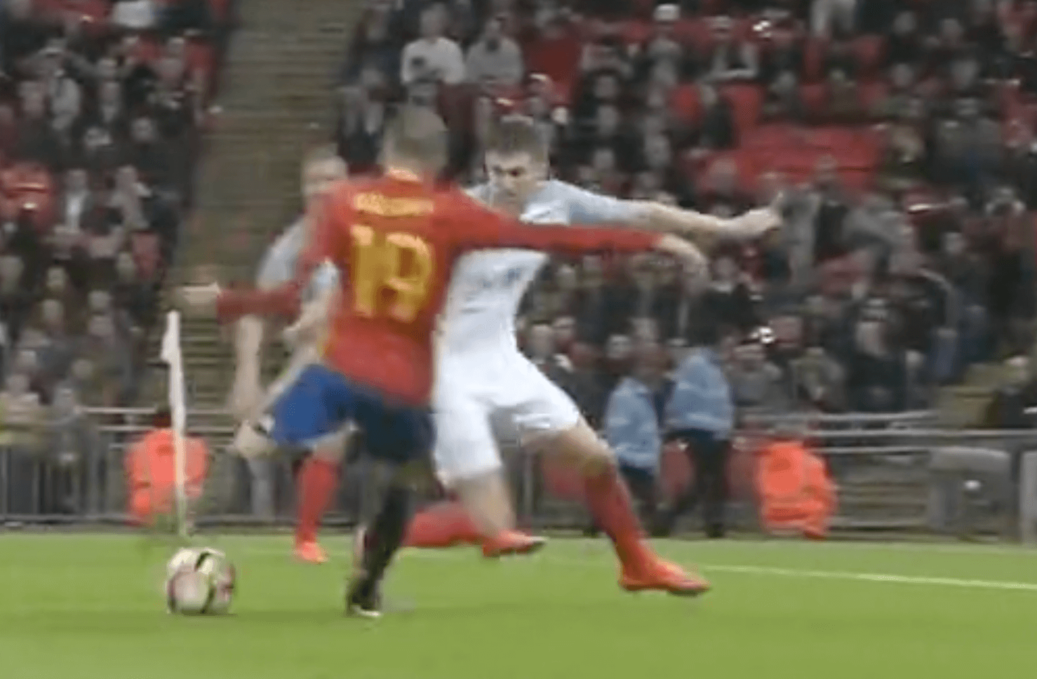 John Stones phòng ngự kiểu cricket Liệu đó có phải vấn đề quá lớn 6