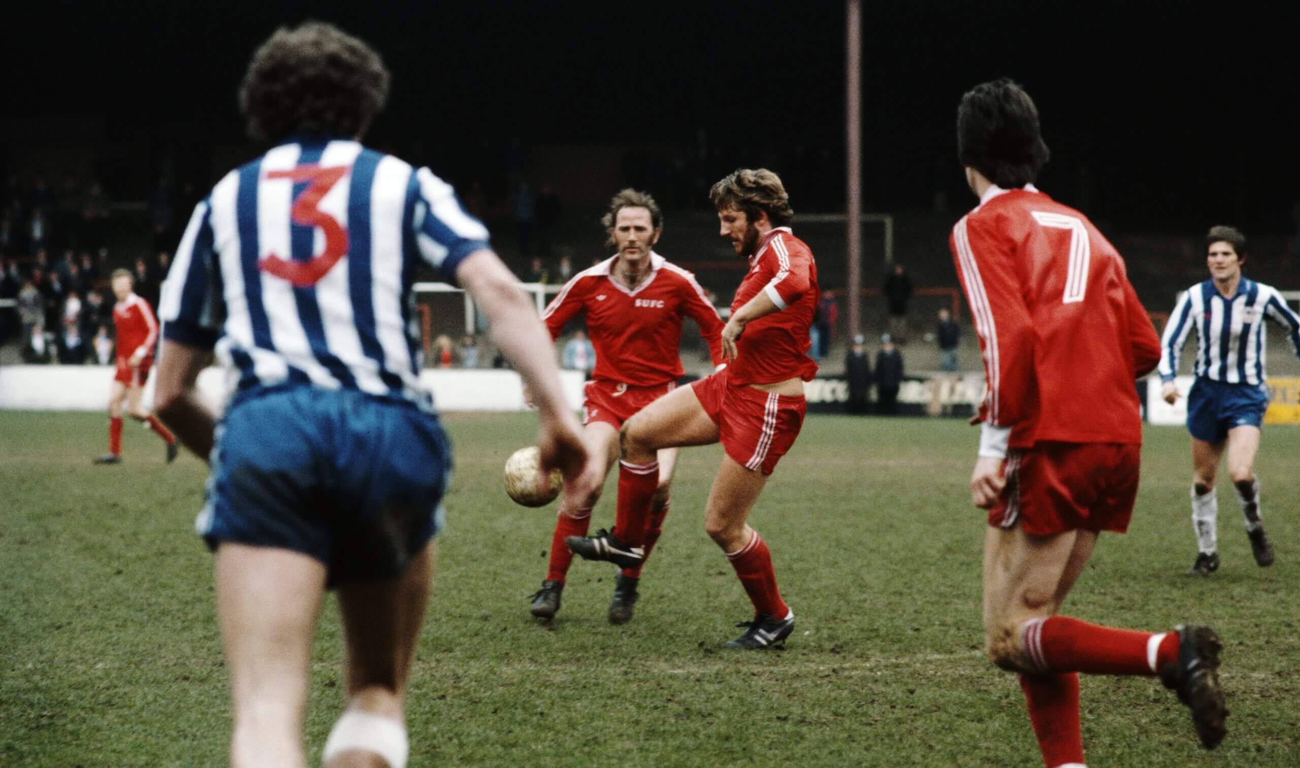 John Stones phòng ngự kiểu cricket Liệu đó có phải vấn đề quá lớn 1