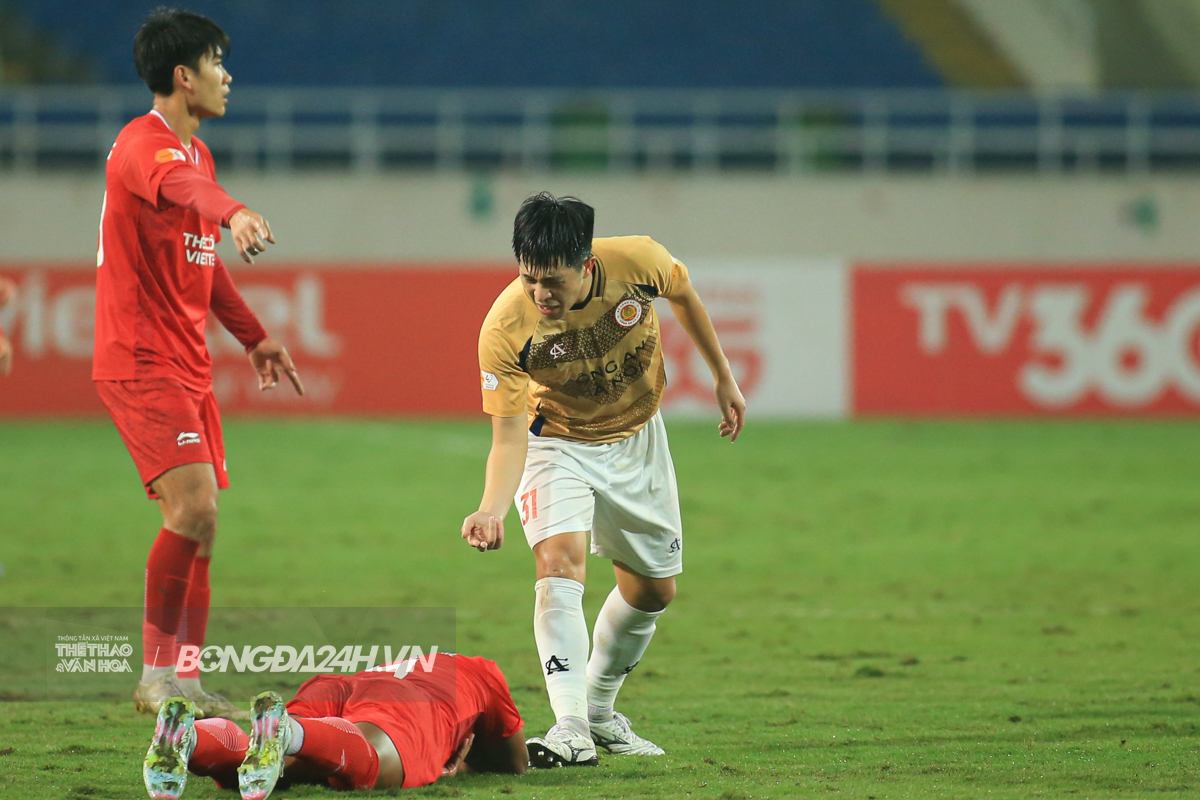 Nhà vô địch ASEAN Cup giúp Thể Công Viettel lên ngôi đầu bảng 5