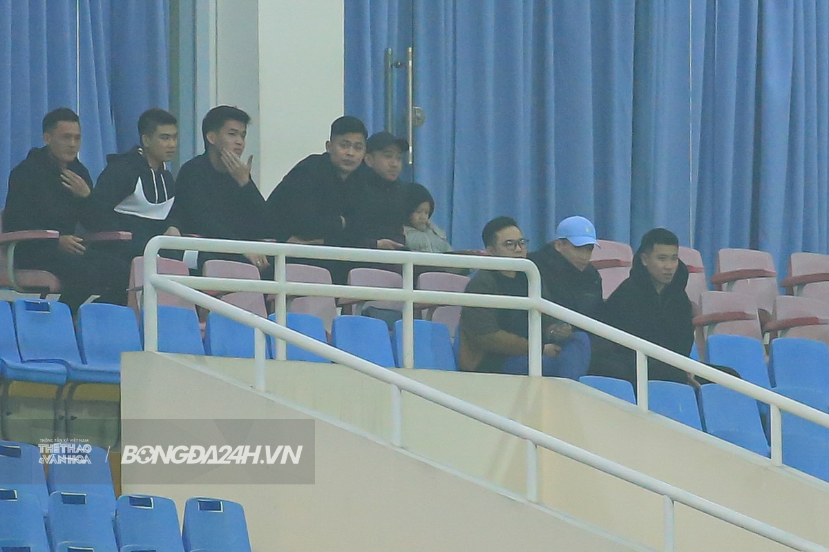 Nhà vô địch ASEAN Cup giúp Thể Công Viettel lên ngôi đầu bảng 12