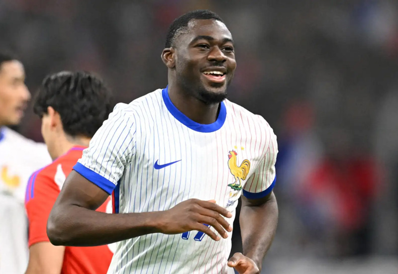 tieu-su-Randal-Kolo-Muani