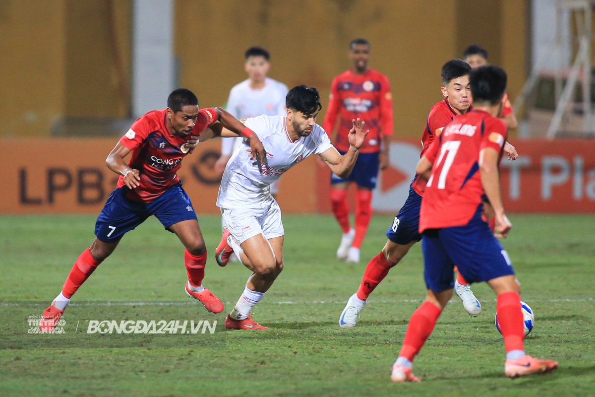 HLV Kim Sang Sik xem Jason đối đầu Tiến Anh, chứng kiến kết cục siêu hấp dẫn 4