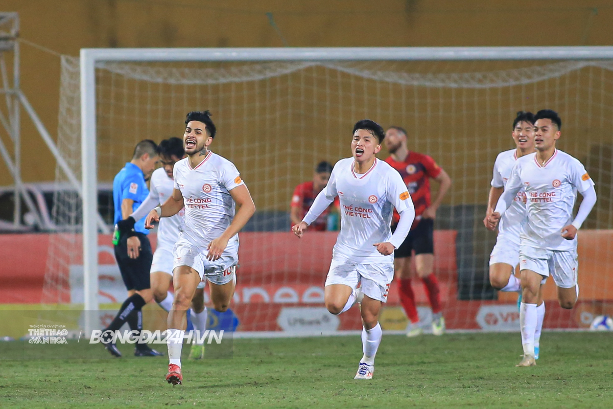 HLV Kim Sang Sik xem Jason đối đầu Tiến Anh, chứng kiến kết cục siêu hấp dẫn 7