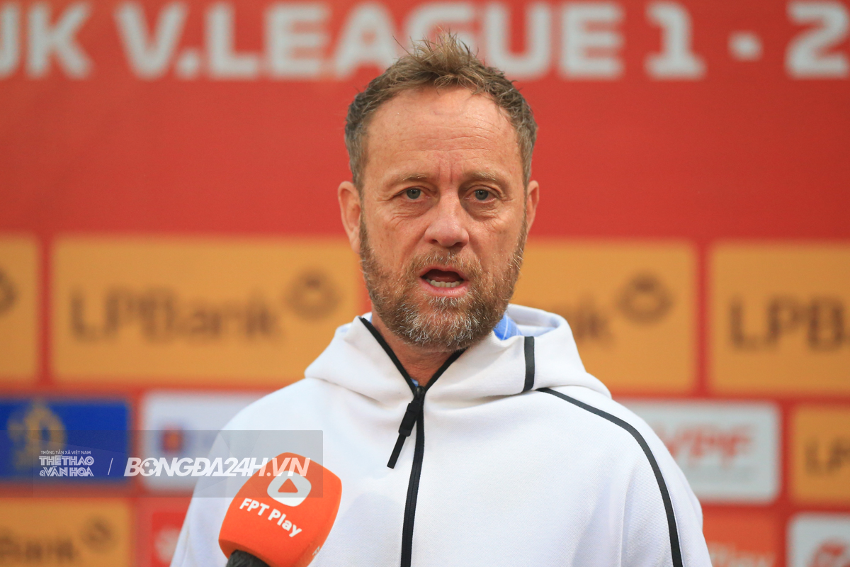 HLV Mano Polking CAHN vs Viettel 23/2 HLV Mano Polking CAHN vs Viettel 23/2