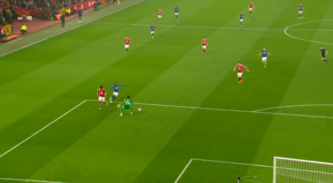 Cận cảnh 2 sai lầm liên tiếp của Patrick Dorgu trước Ipswich 3