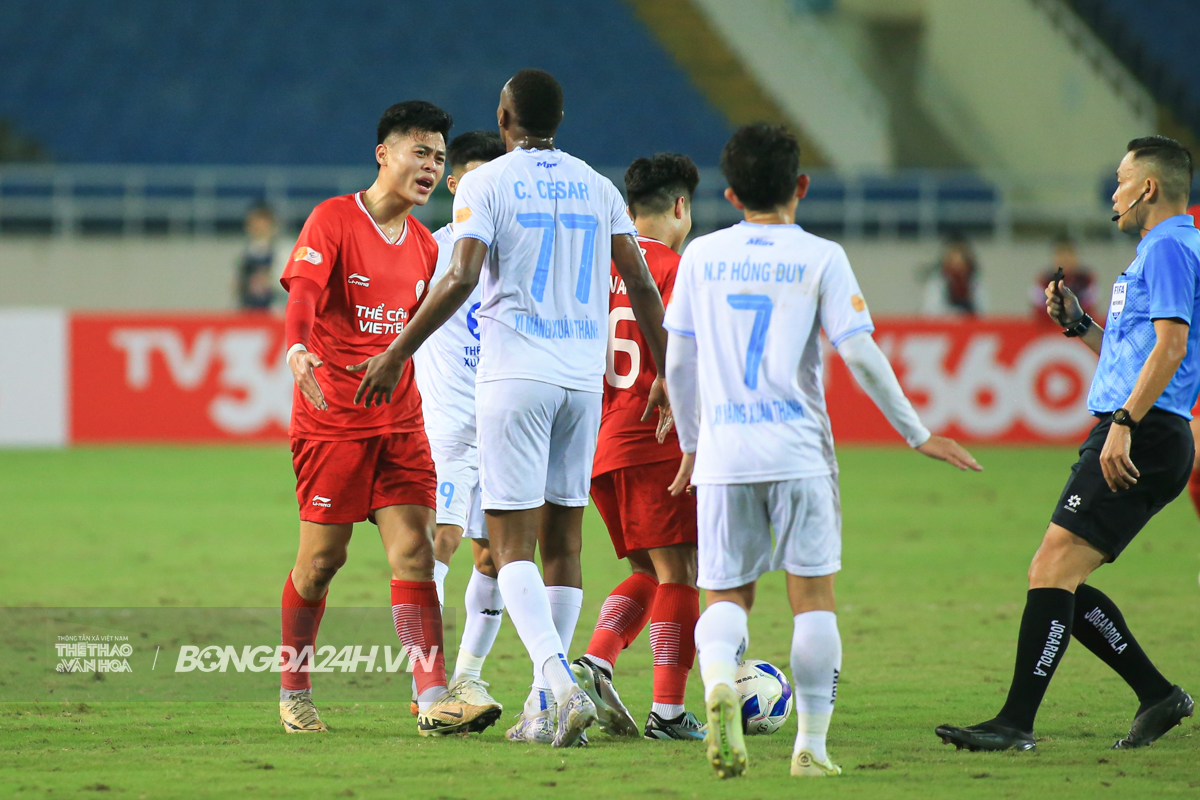 Xuân Son tiếp lửa, Nam Định bỏ nhóm bám đuổi 5 điểm 6