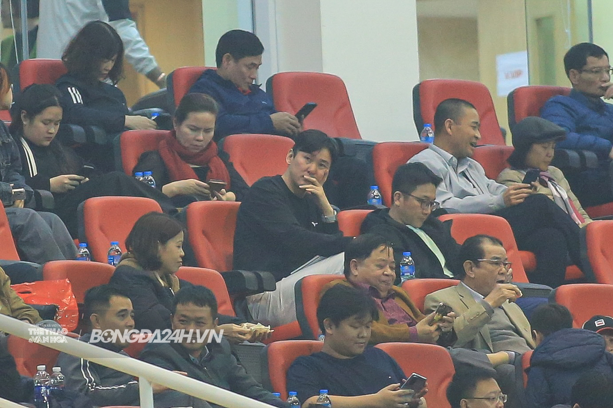 Xuân Son tiếp lửa, Nam Định bỏ nhóm bám đuổi 5 điểm 3