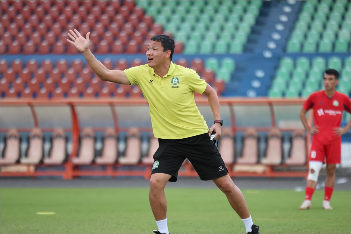 Becamex Bình Dương - Lò xoay HLV tại VLeague 1