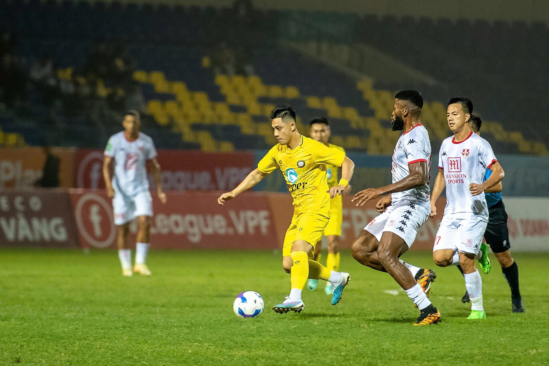 Tình cảnh đối lập của Đông Á Thanh Hóa vs Hải Phòng FC 2